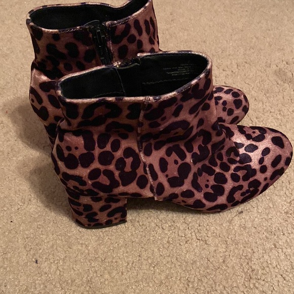 Leopard Boots Size 7 💜 - Picture 4 of 8
